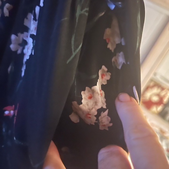 Kaileigh jumpsuit black with floral print adjustable straps, - Picture 4 of 10